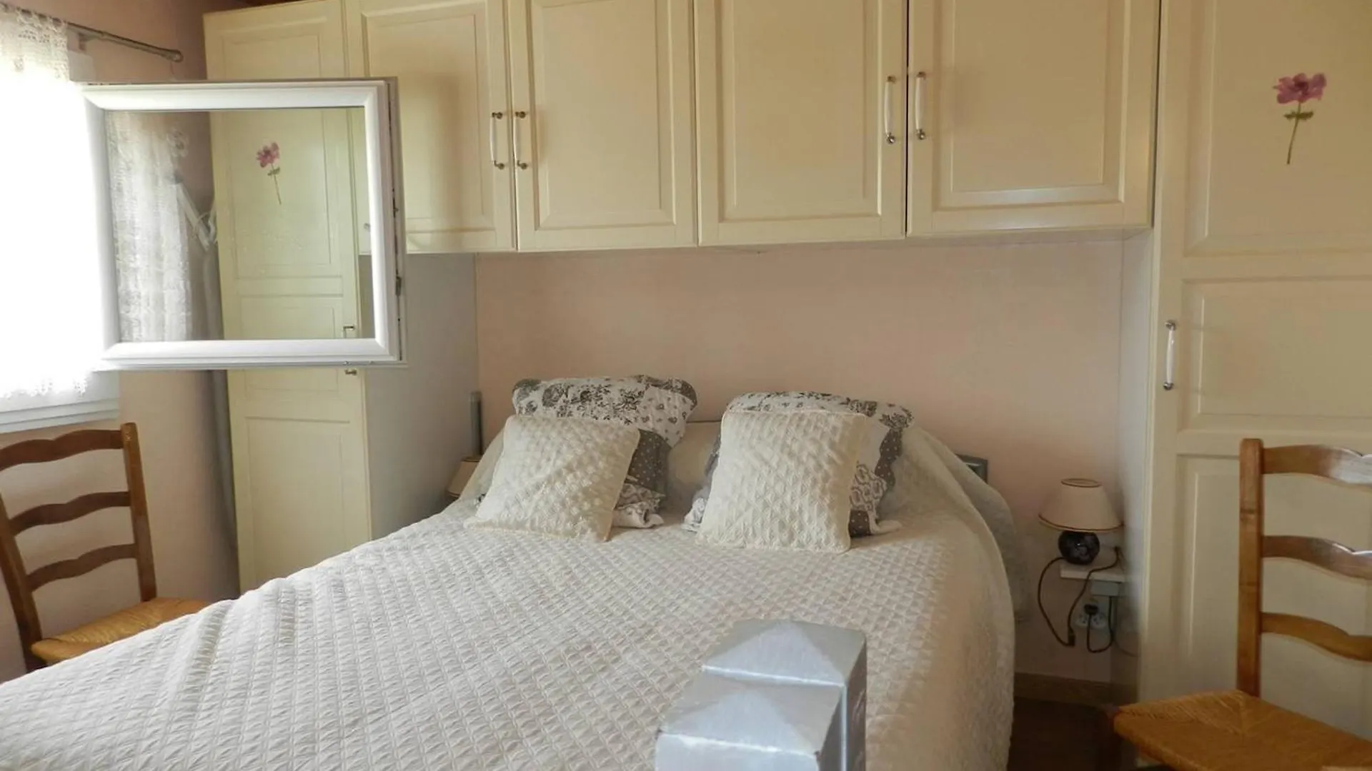 Apartmán Duplex 3 Pieces Avec Piscine, 4 Couchages, Terrasse Et Parking Prive Au Lavandou - Fr-1-251-748 Le Lavandou